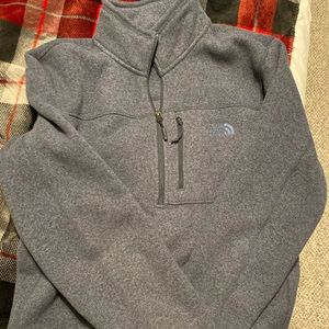 North Face Gordon Lyons 1/4 zip pullover